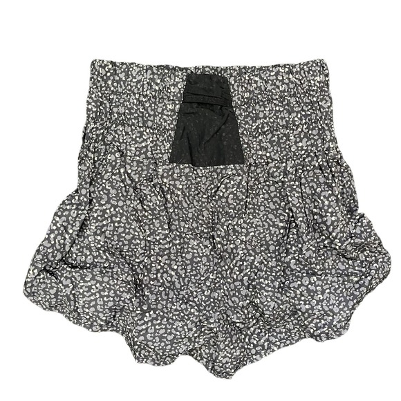Free People FP Movement Way Home Leopard Shorts Size Small - Picture 4 of 5